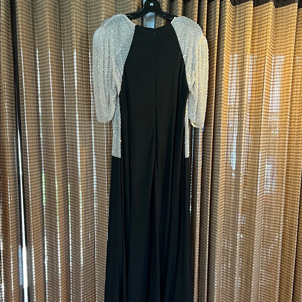 Elegant Black Dress with Silver Accents by Xscape. - Picture 5 of 6